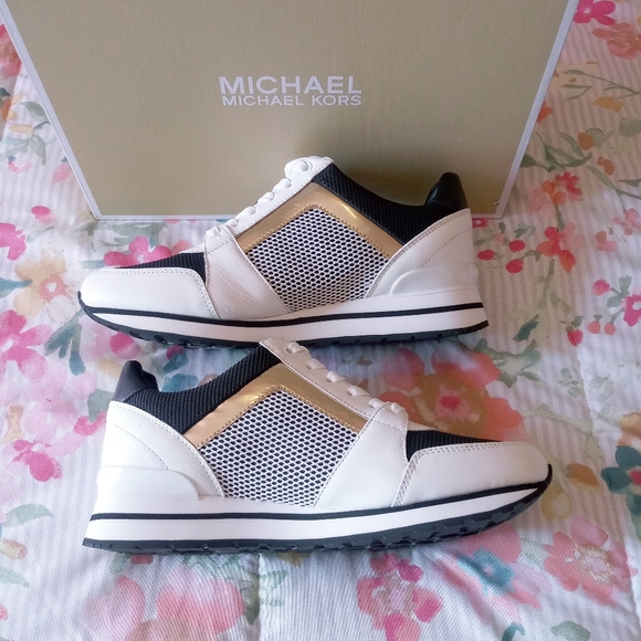 Michael Kors Billie Trainer Sneakers - Picture 3 of 10